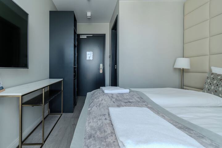 Room 41 of 82