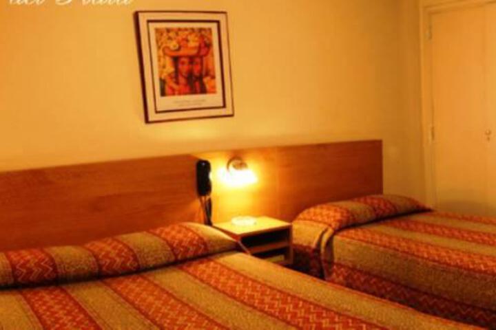 Room 21 of 28