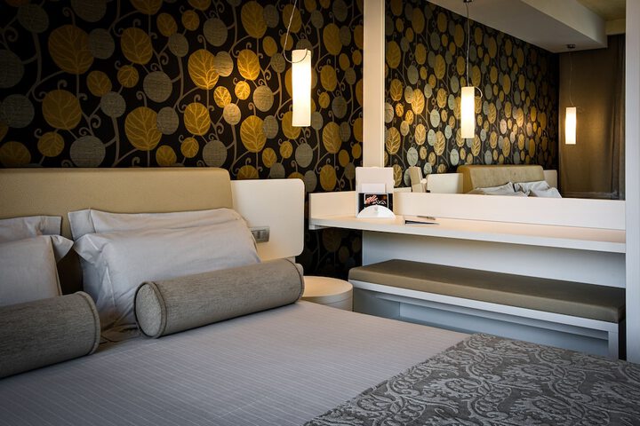 Room 14 of 131