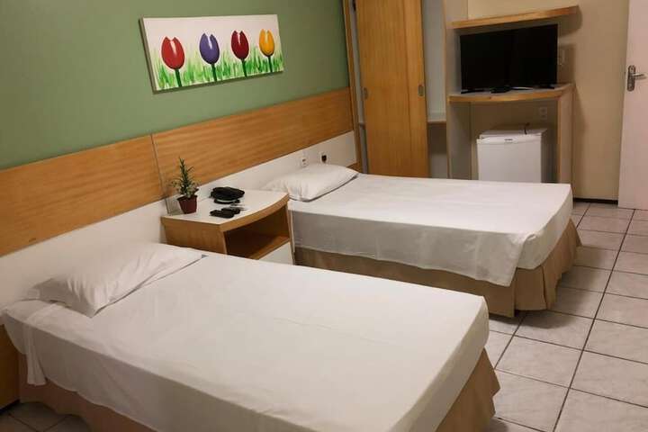 Room 8 of 31