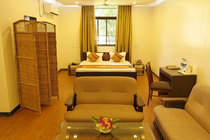 Room 14 of 24