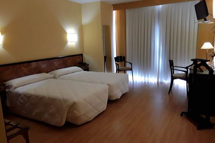 Room 7 of 65