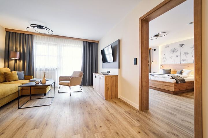 Room 3 of 32