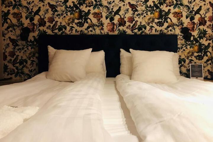 Room 22 of 41