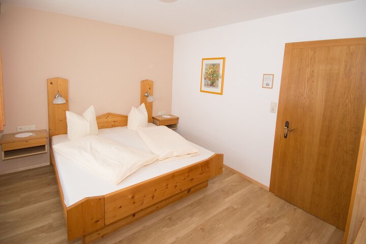 Room 3 of 59