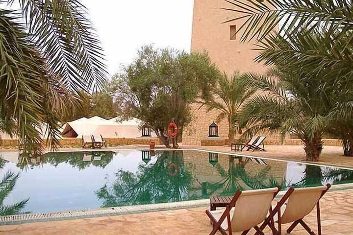 Hotel Pool