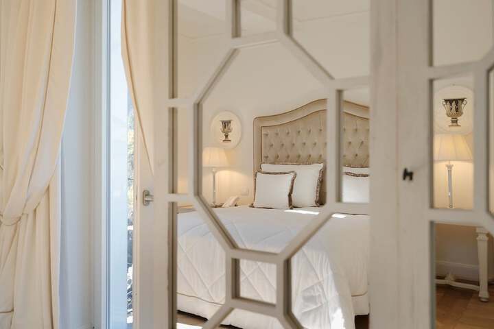 Room 47 of 165