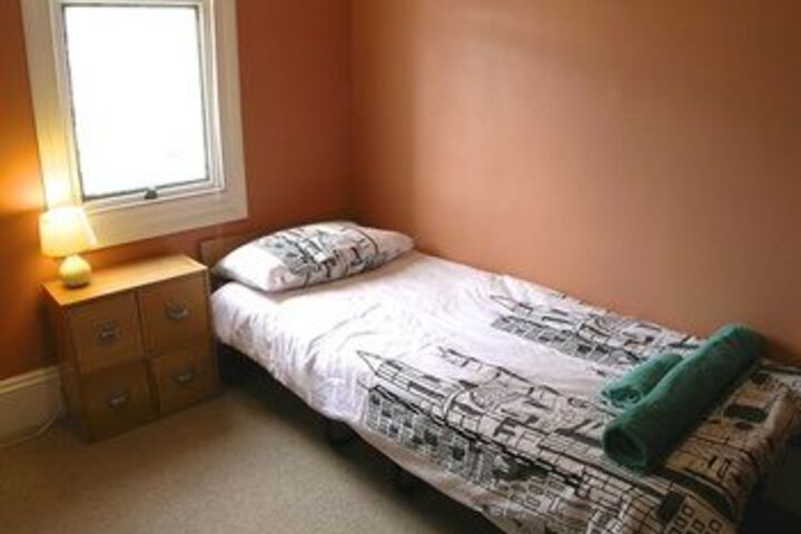 Room 12 of 23