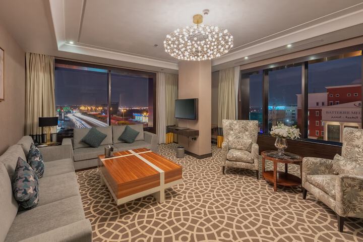 Room 4 of 18