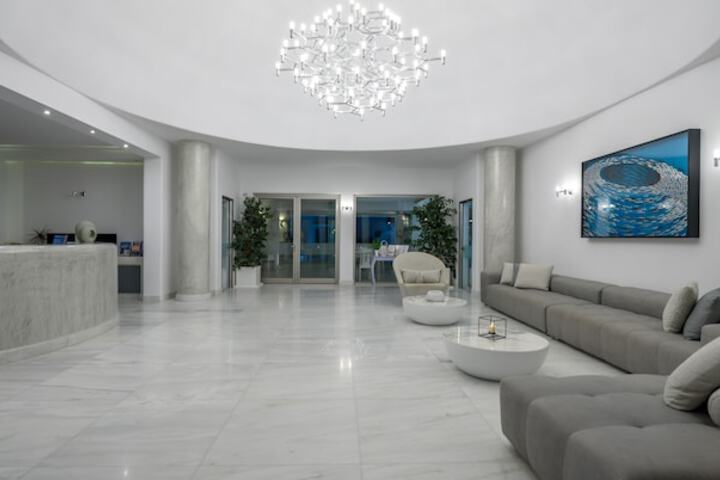 Hotel Interior 2 of 95