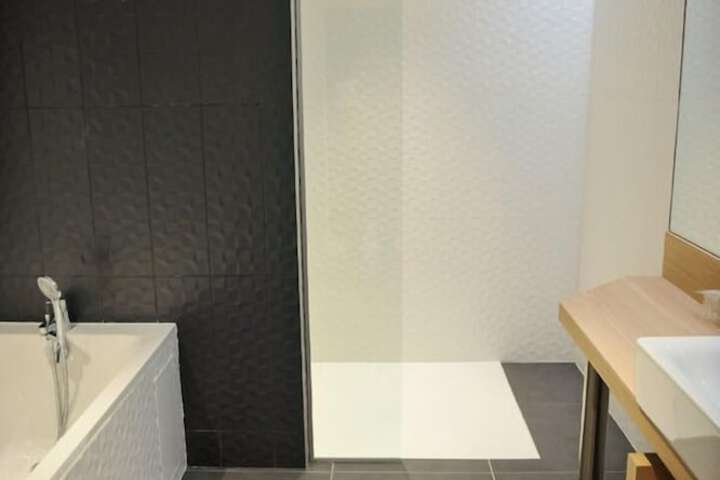 Room 60 of 84