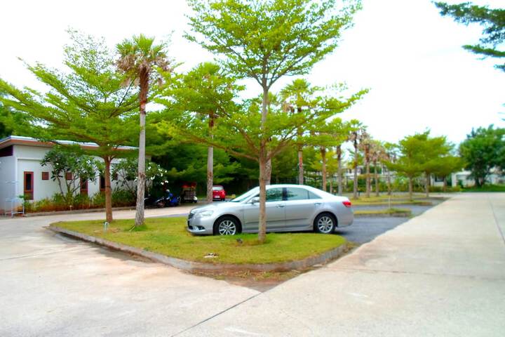 Property Grounds 47 of 51