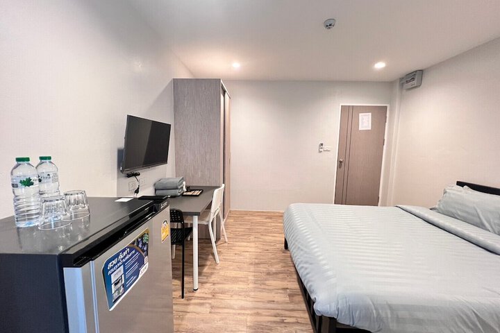 Room 6 of 37
