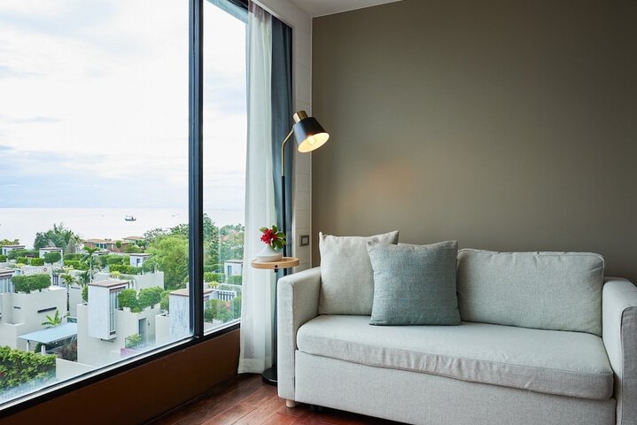 Room 27 of 207