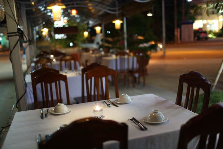 Dining 64 of 78