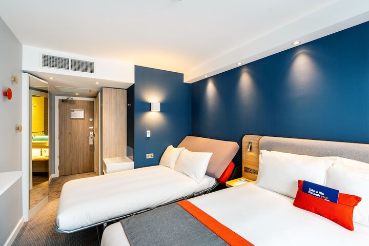 Room 15 of 67