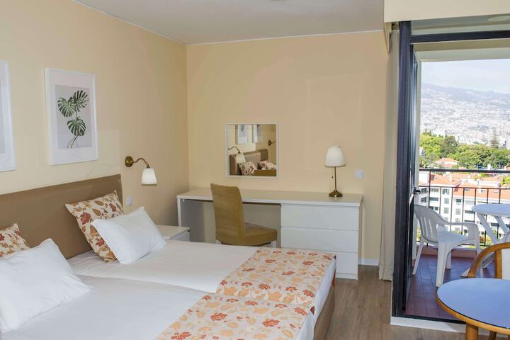 Room 14 of 113