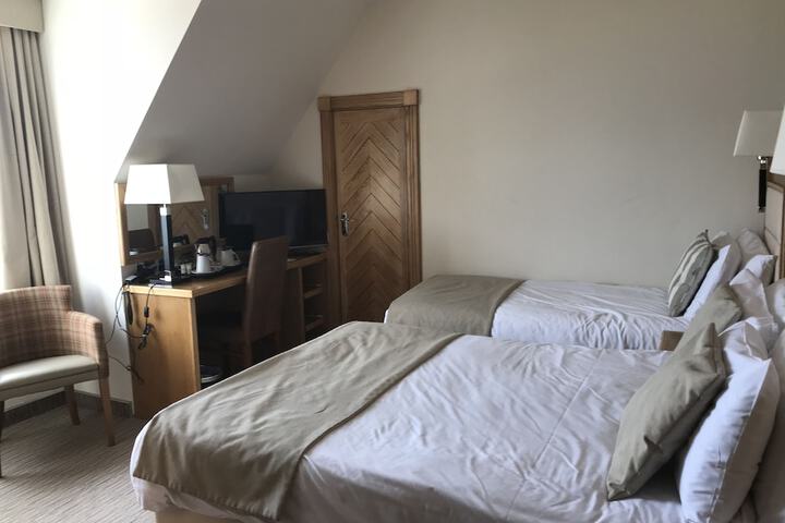 Room 14 of 72