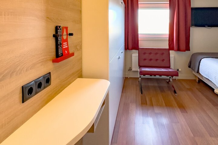 Room 20 of 45