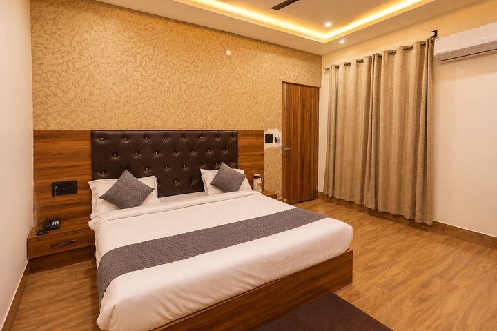 Room 28 of 51
