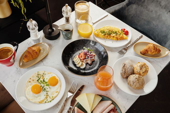 Breakfast/Coffee Service 40 of 56