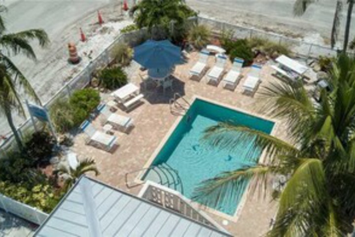 Pool 22 of 37
