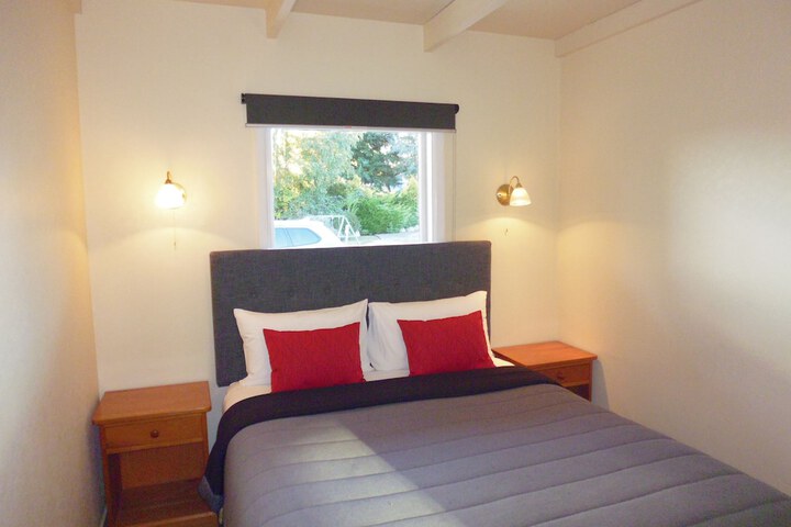 Room 16 of 42
