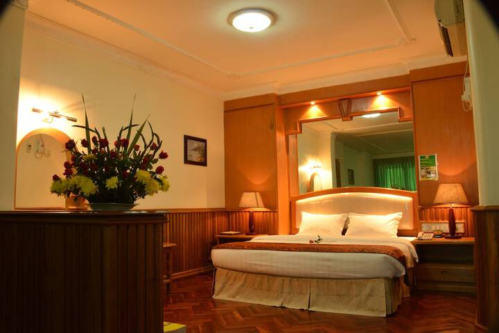 Room 5 of 46