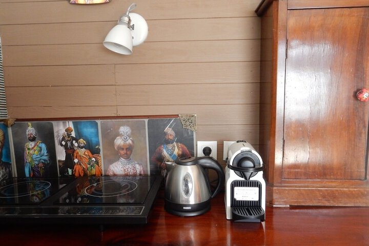 Breakfast/Coffee Service 63 of 122