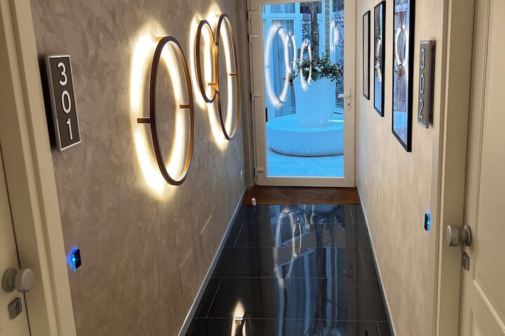 Ballroom/Hall 59 of 62