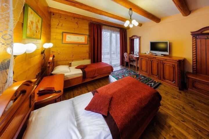 Room 15 of 51