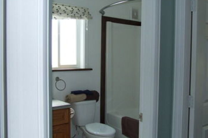 Room 2 of 32