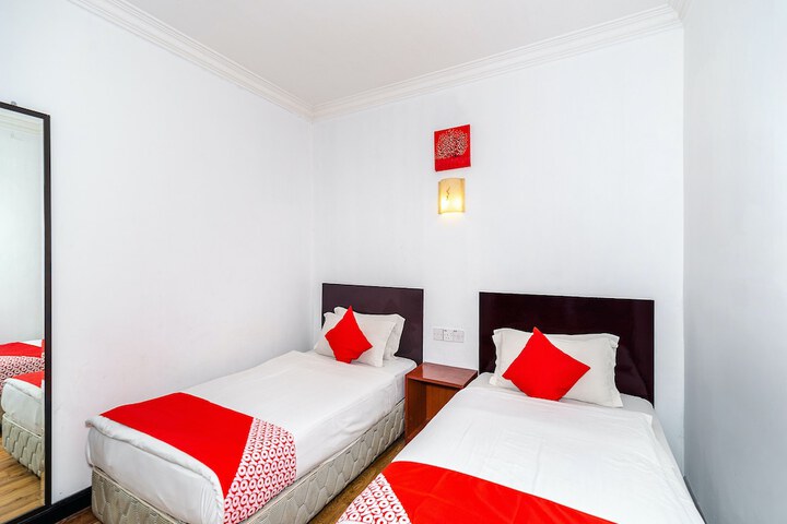 Room 15 of 22