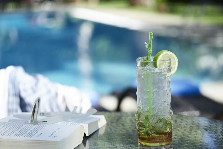 Pool 52 of 66