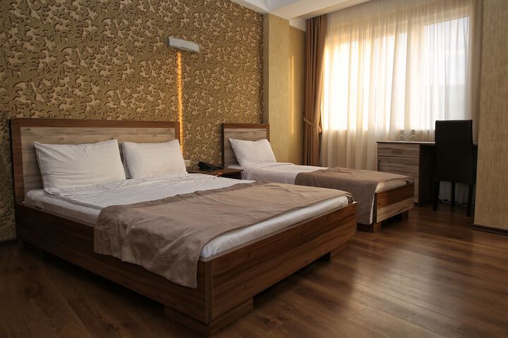 Room 16 of 53
