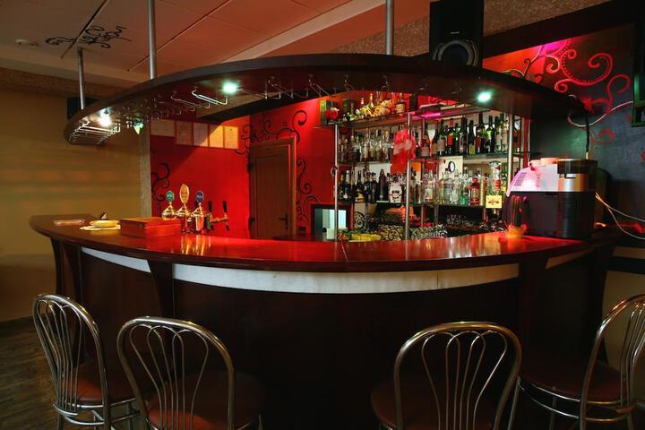 Lounge 41 of 47