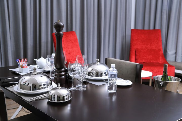 Room 27 of 56