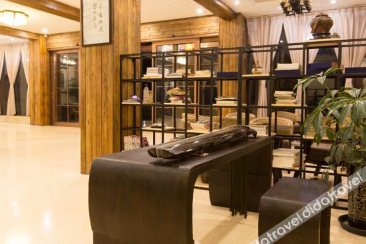 Hotel Interior 22 of 29
