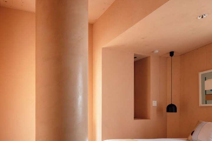 Room 43 of 57