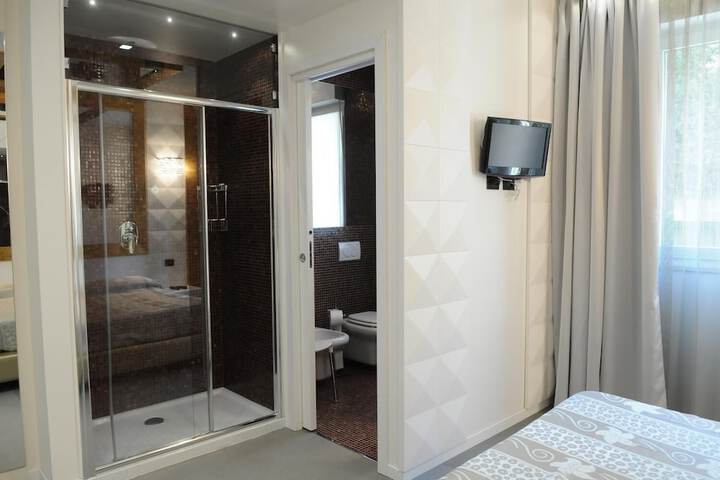 Room 17 of 41