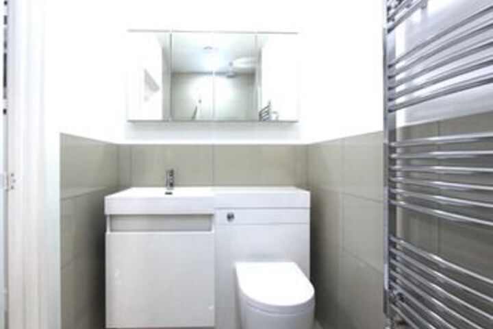 Room 3 of 23
