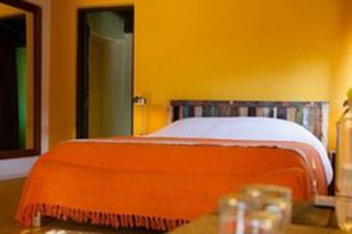 Room 6 of 26