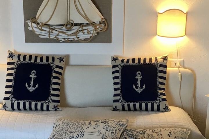 Room 44 of 74