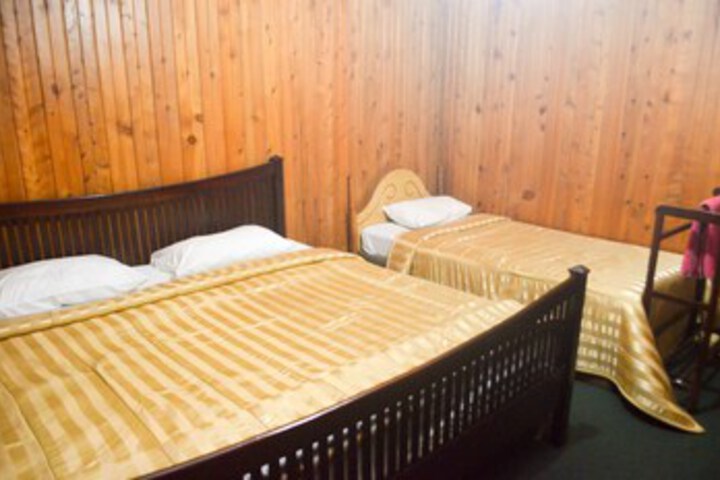 Room 15 of 22