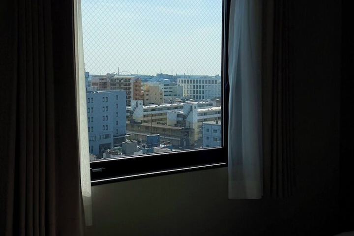 Room 12 of 48