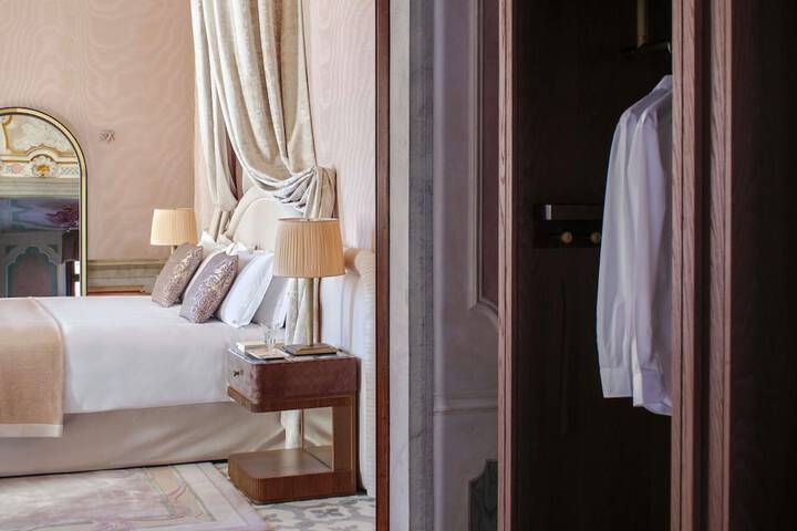 Room 20 of 82
