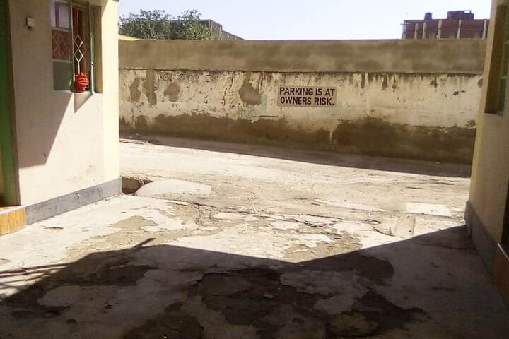 Property Grounds 14 of 17