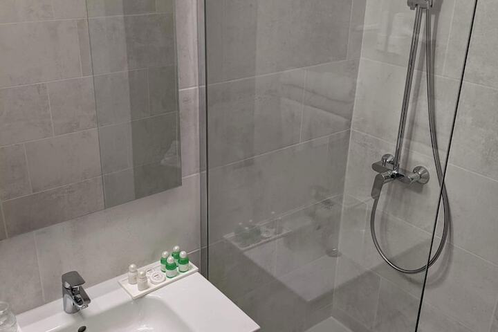 Bath Photo