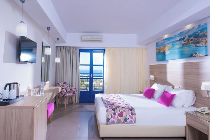 Room 3 of 51