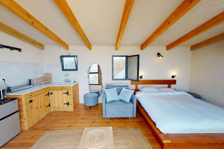 Room 25 of 52